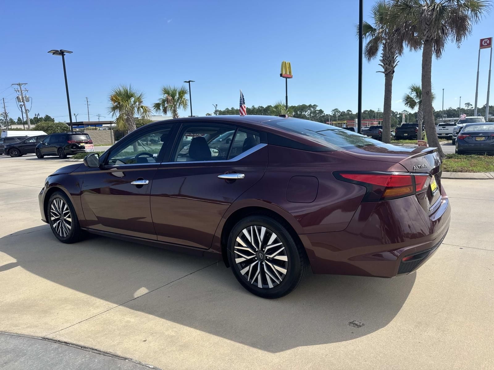 2024 Nissan Altima SV FWD