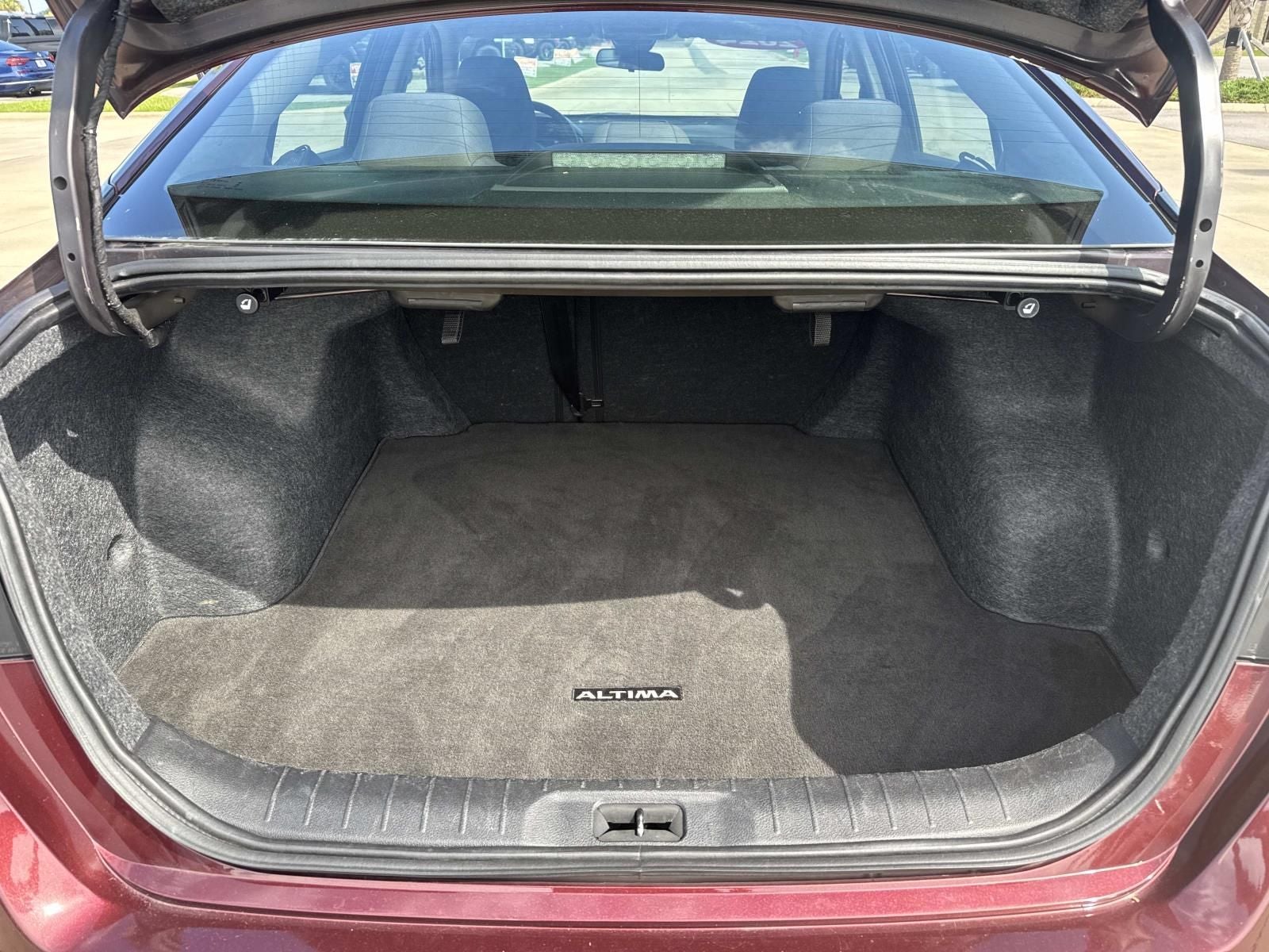2024 Nissan Altima SV FWD