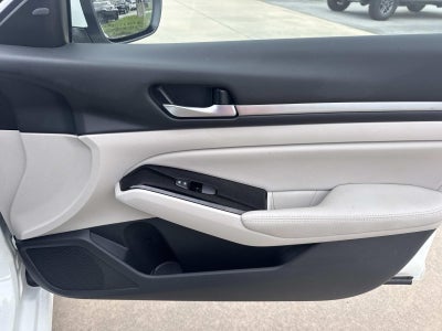 2023 Nissan Altima SV FWD