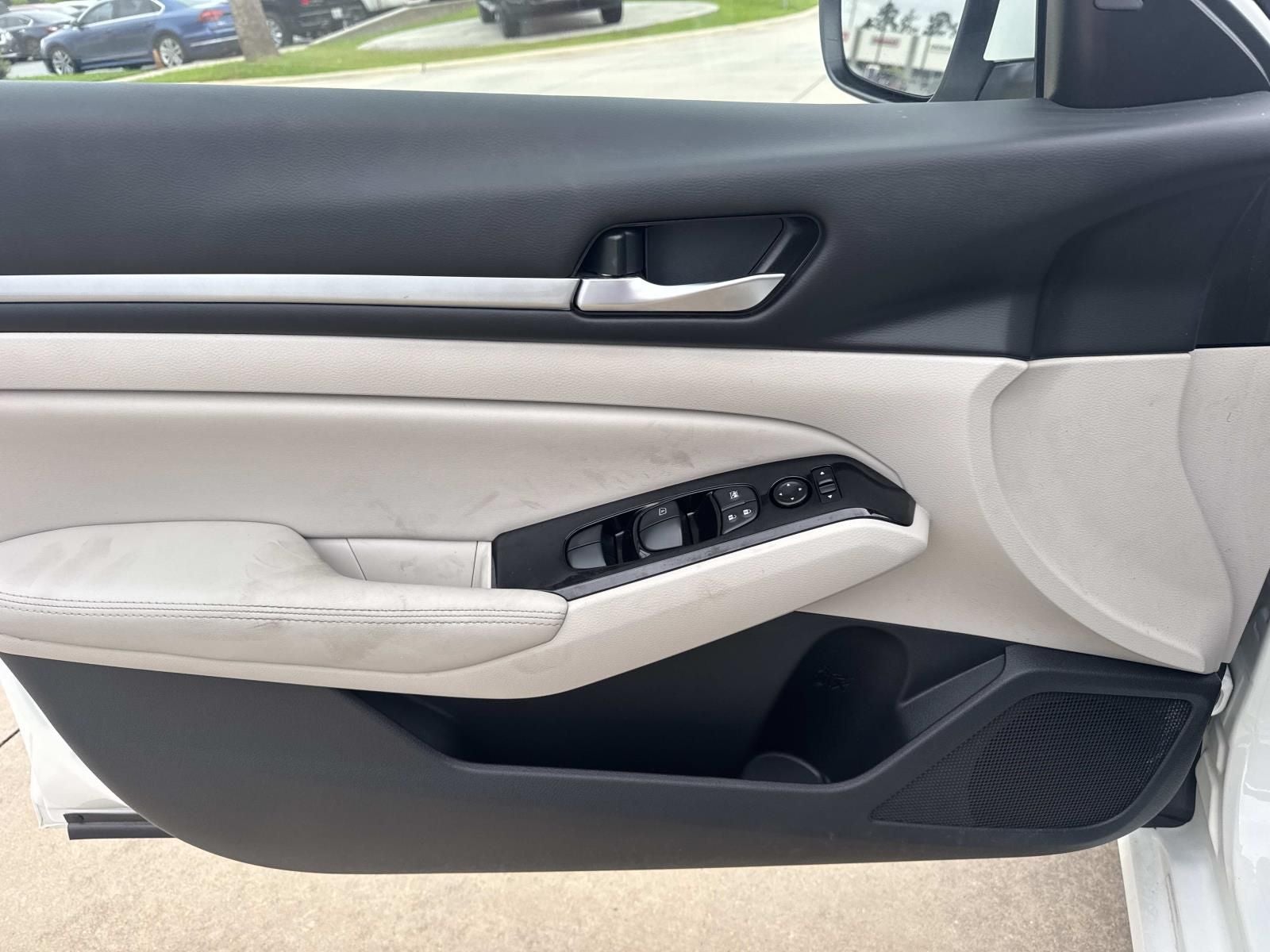 2023 Nissan Altima SV FWD