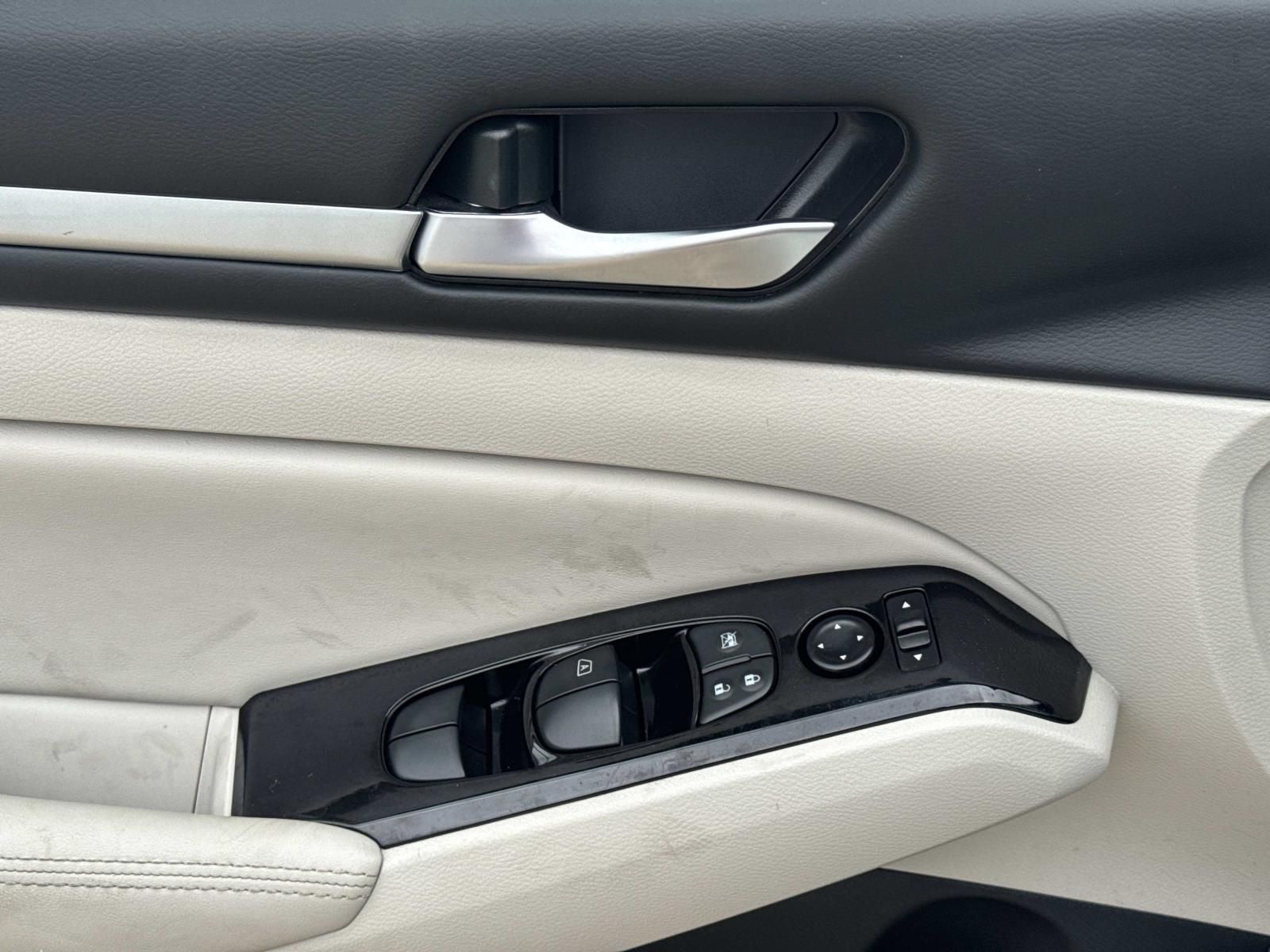 2023 Nissan Altima SV FWD