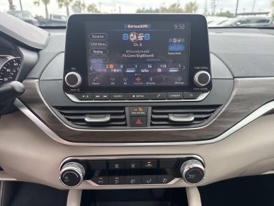 2023 Nissan Altima SV FWD