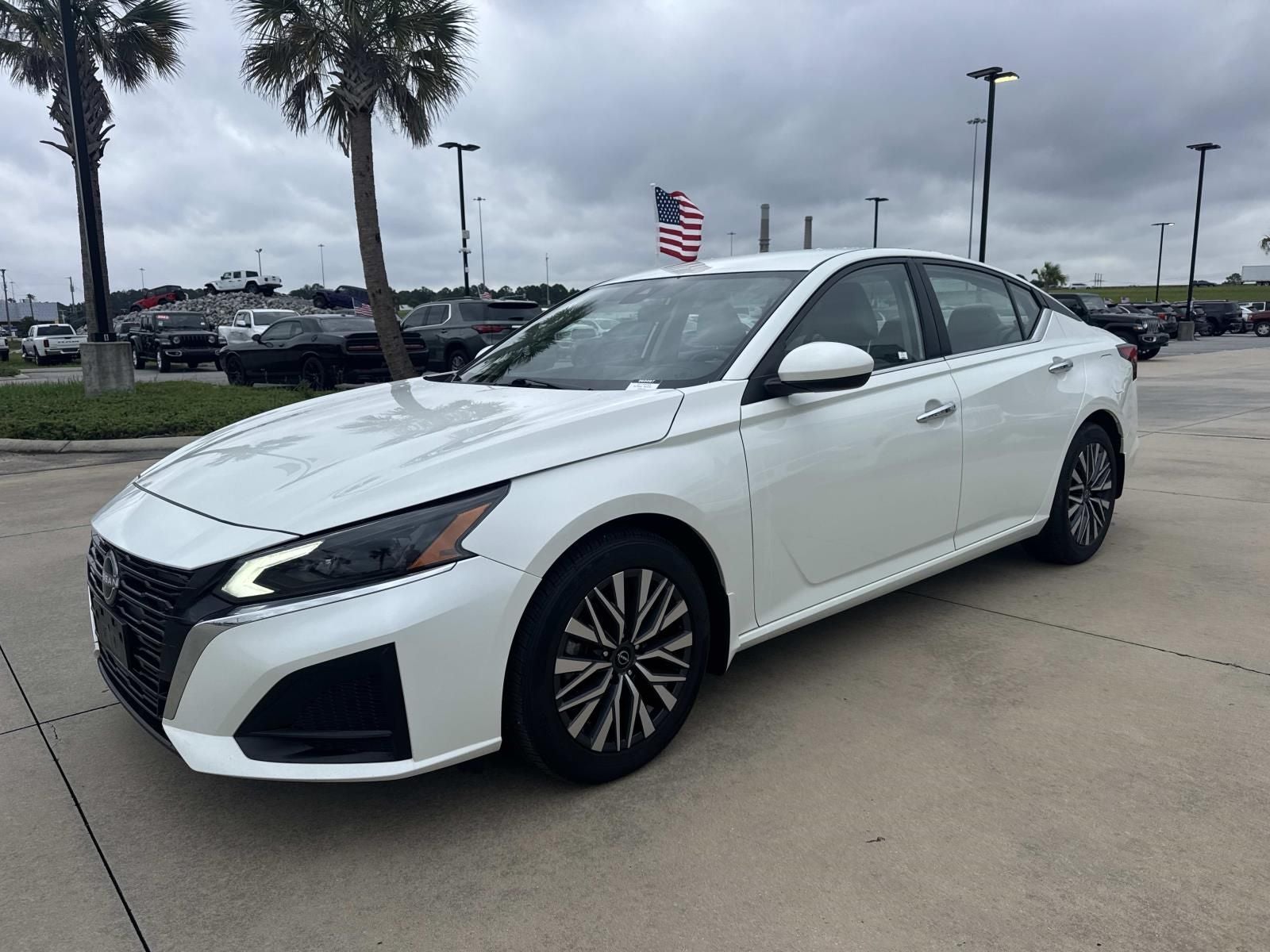2023 Nissan Altima SV FWD