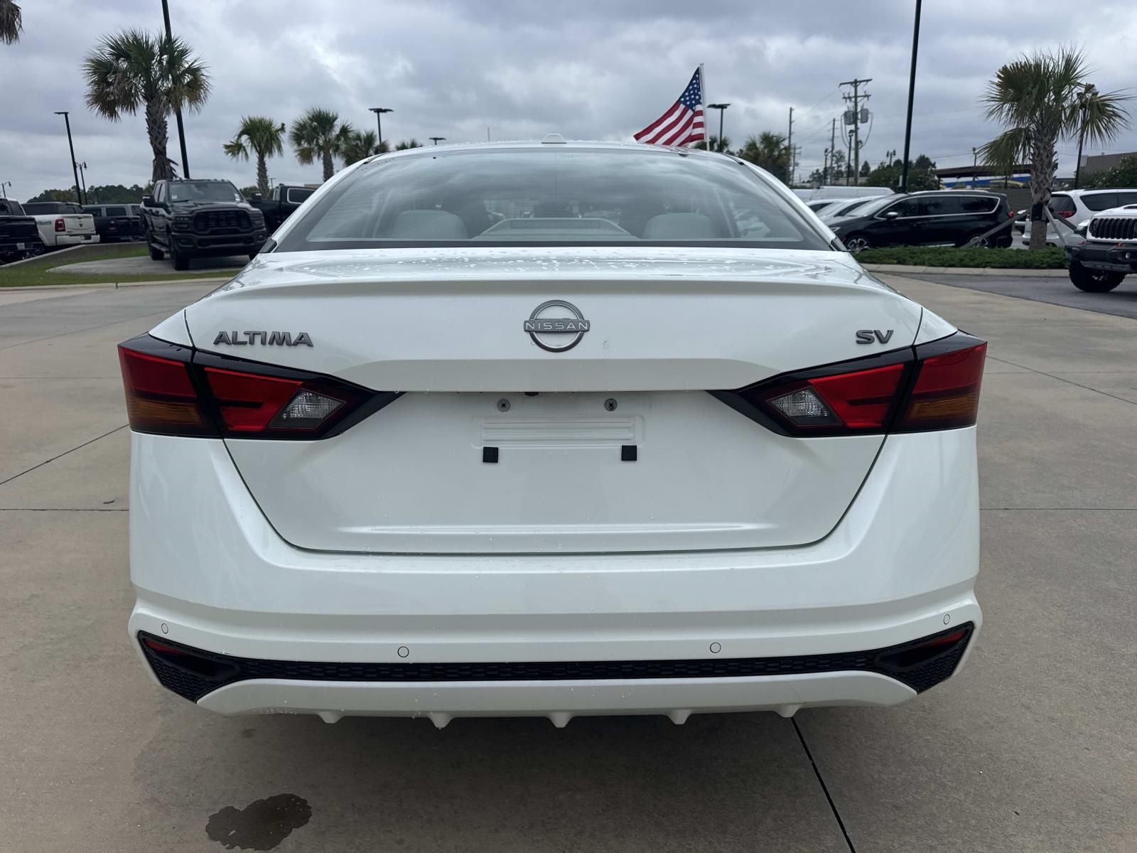 2023 Nissan Altima SV FWD