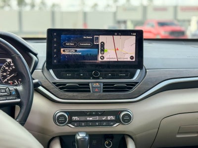 2023 Nissan Altima SL FWD