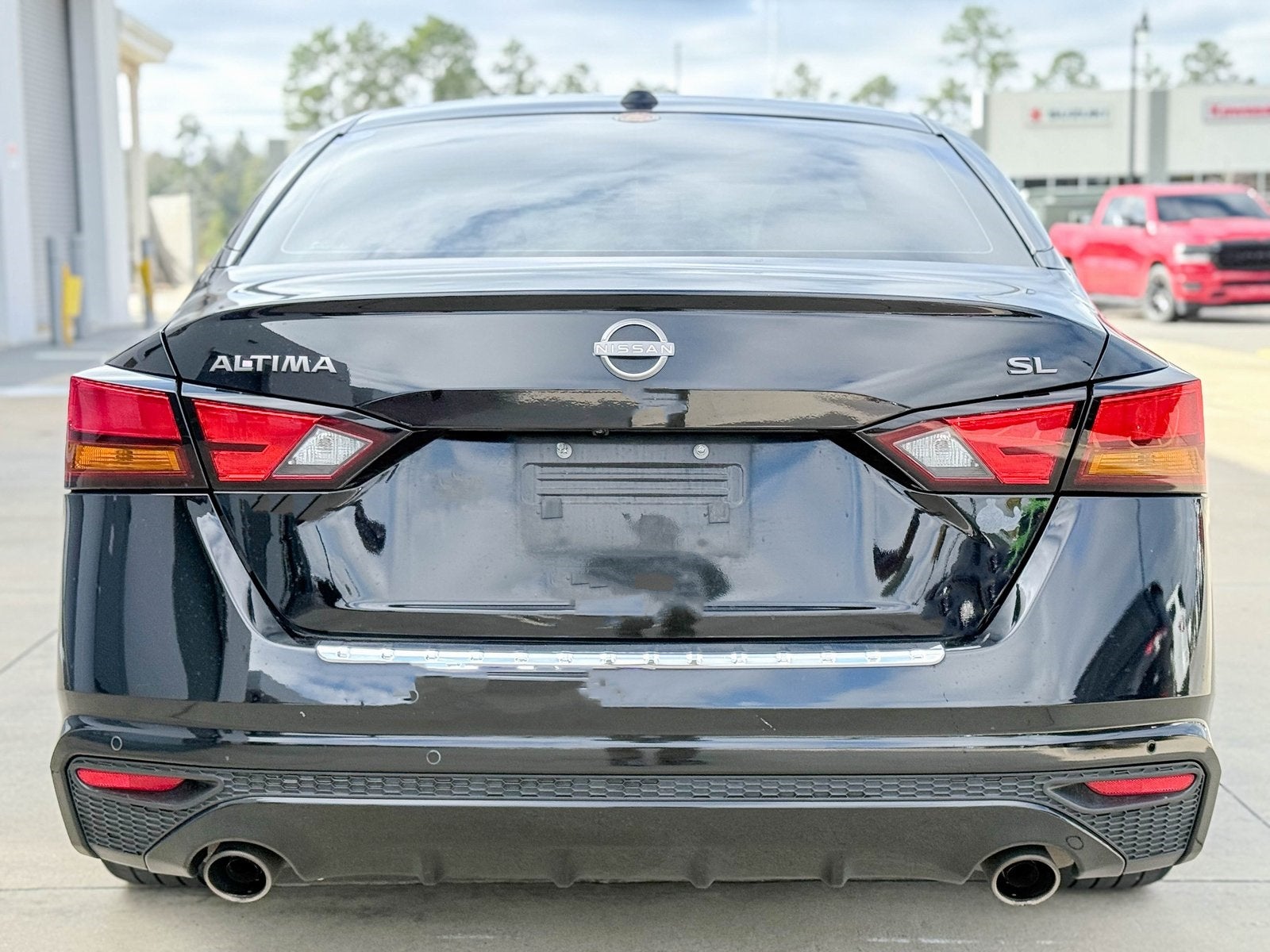 2023 Nissan Altima SL FWD