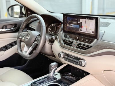 2023 Nissan Altima SL FWD