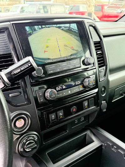 2023 Nissan TITAN Crew Cab PRO-4X 4x4