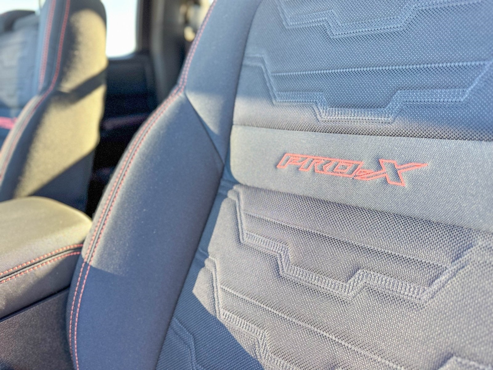 2024 Nissan Frontier Crew Cab PRO-X 4x2