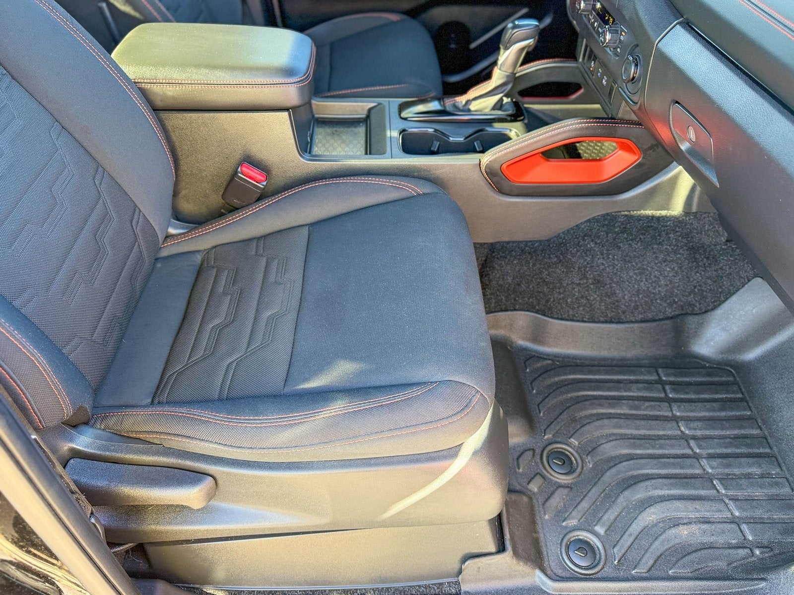 2024 Nissan Frontier Crew Cab PRO-X 4x2