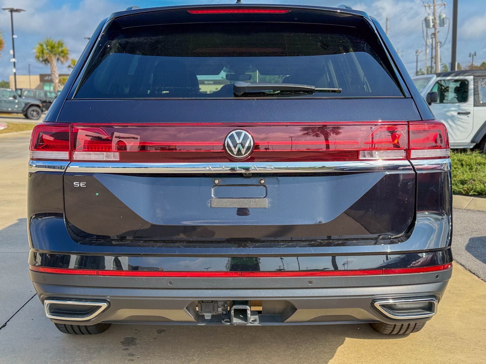 2025 Volkswagen Atlas 2.0T SE w/Technology