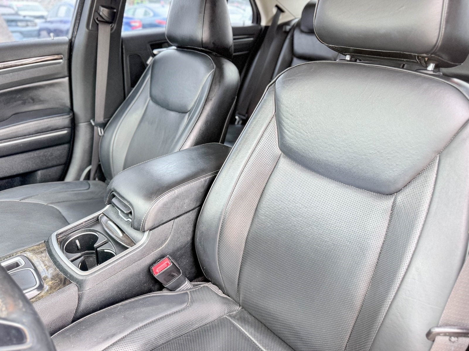 2017 Chrysler 300C 300C