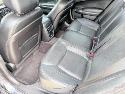 2017 Chrysler 300C 300C