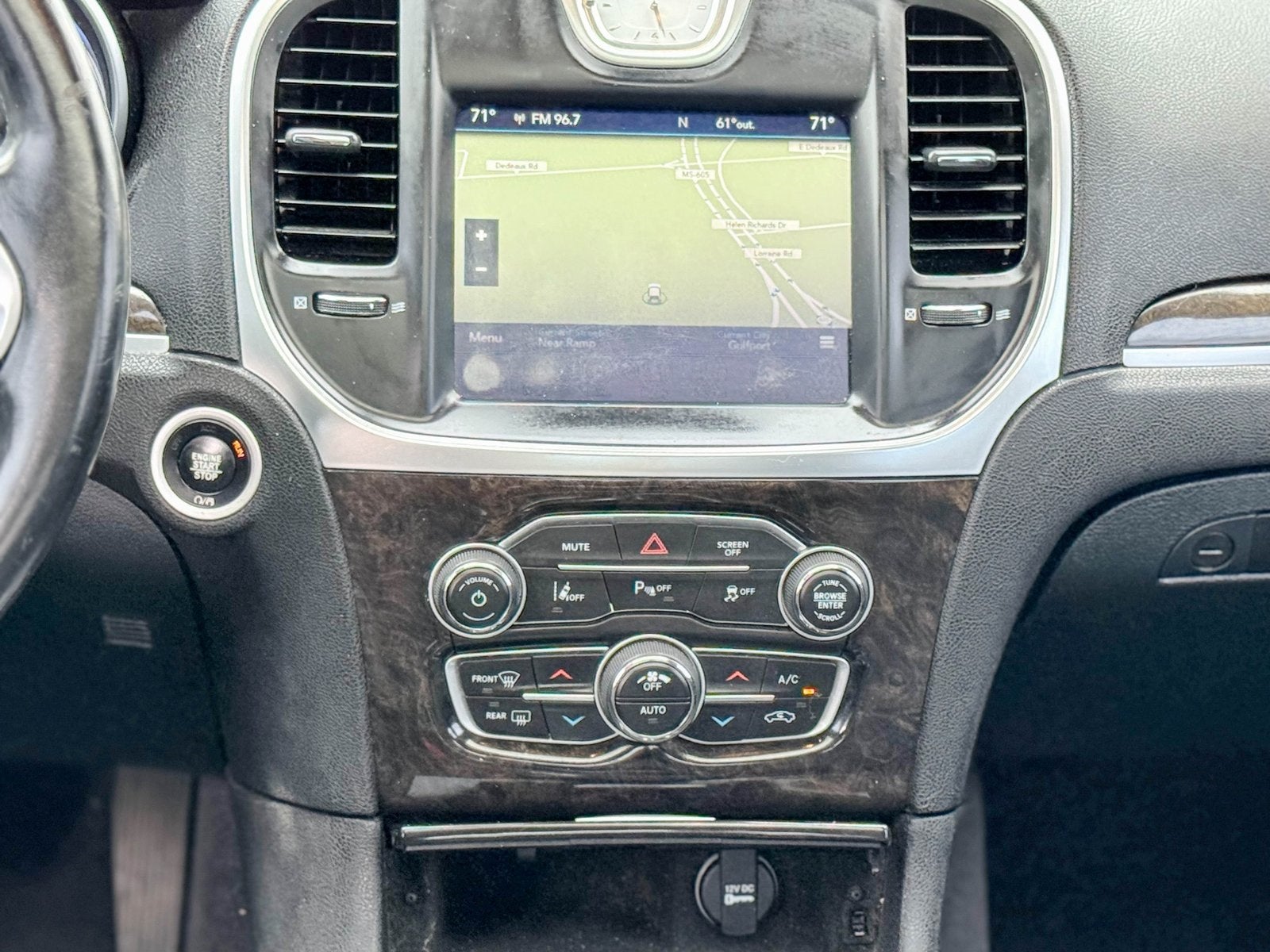 2017 Chrysler 300C 300C