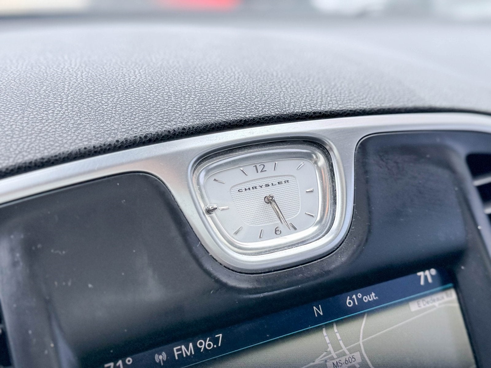 2017 Chrysler 300C 300C