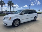 2016 Chrysler Town & Country Touring-L