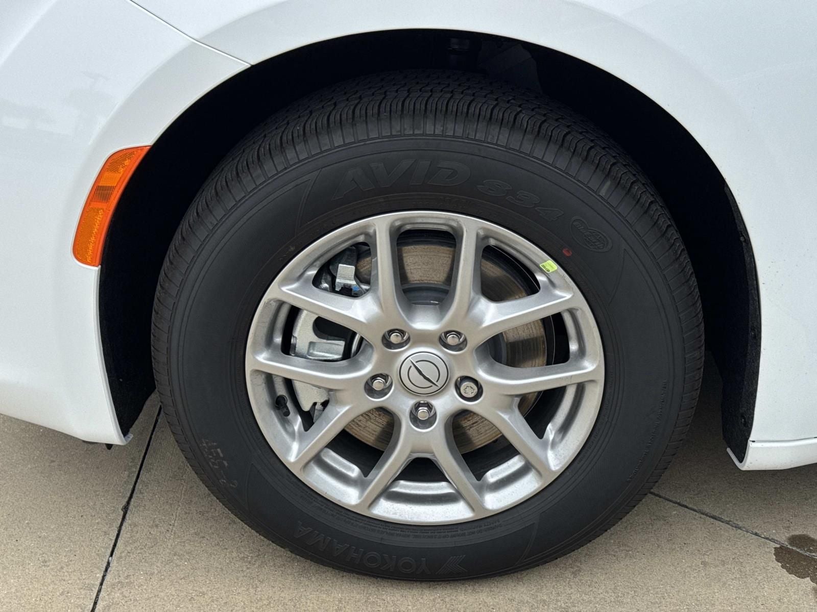 2026 Chrysler Voyager VOYAGER LX