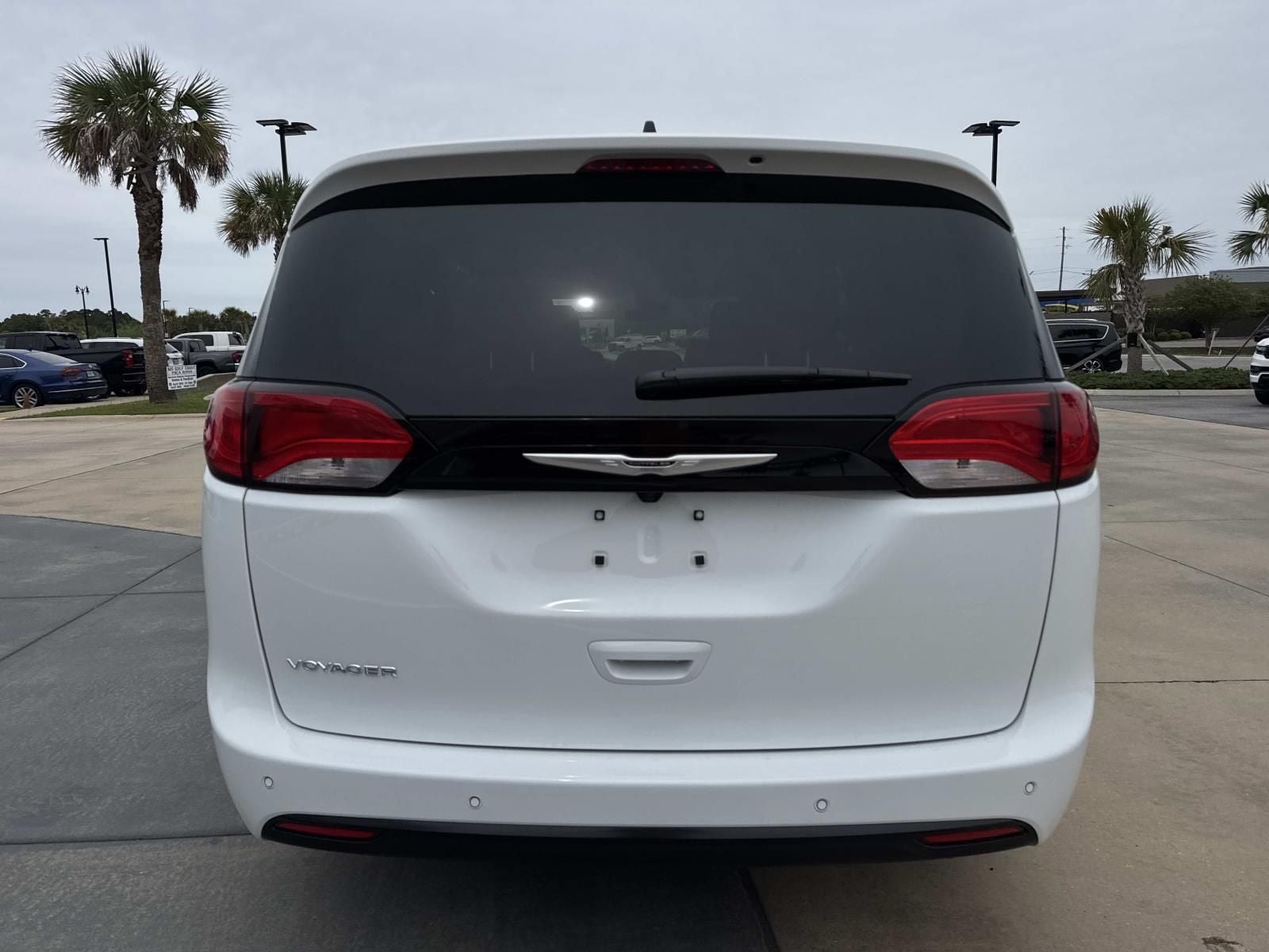 2026 Chrysler Voyager VOYAGER LX