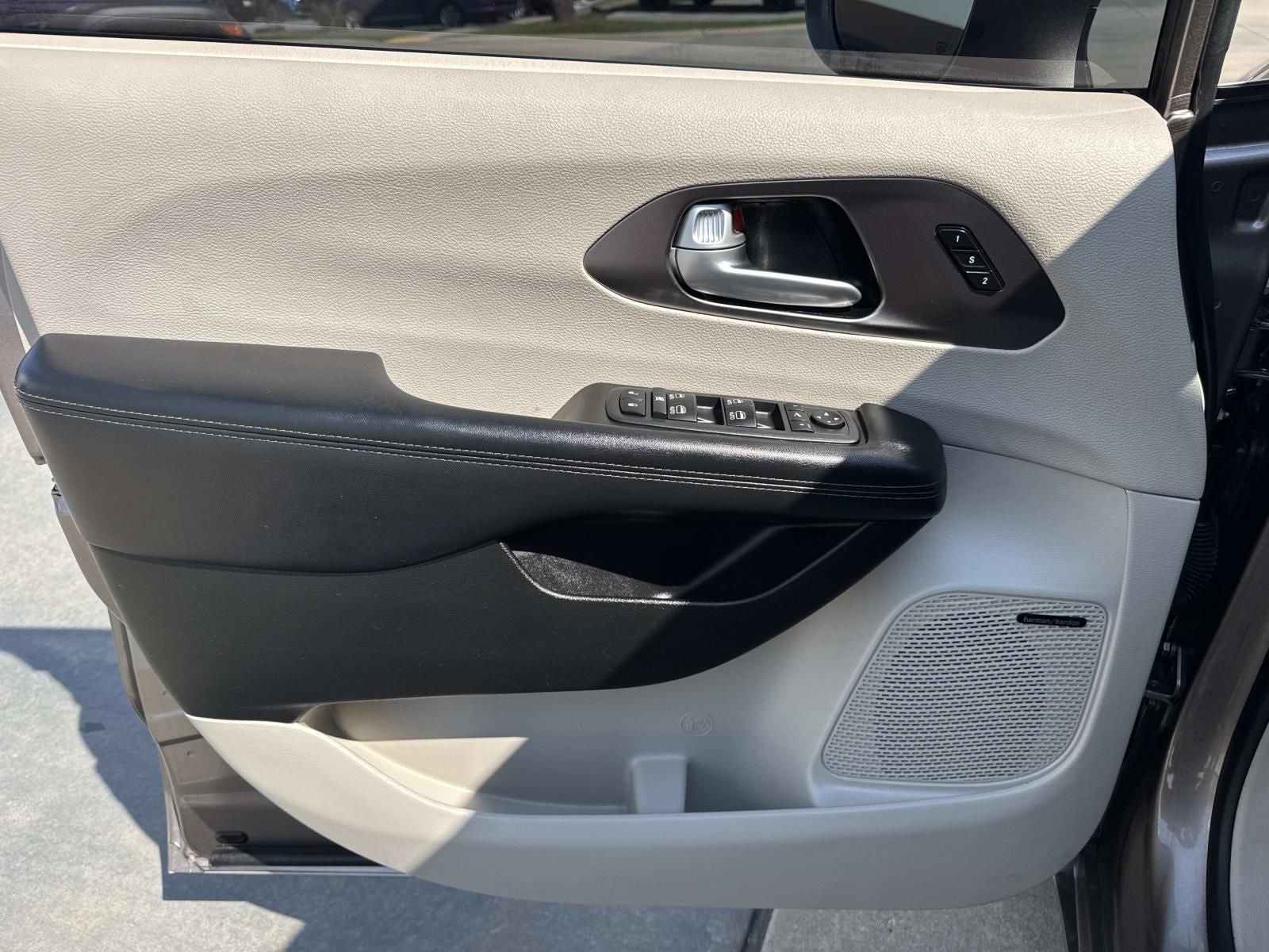 2017 Chrysler Pacifica Limited