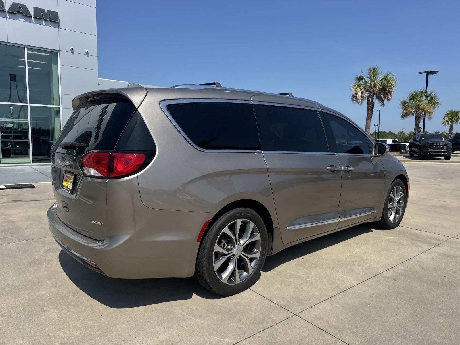 2017 Chrysler Pacifica Limited
