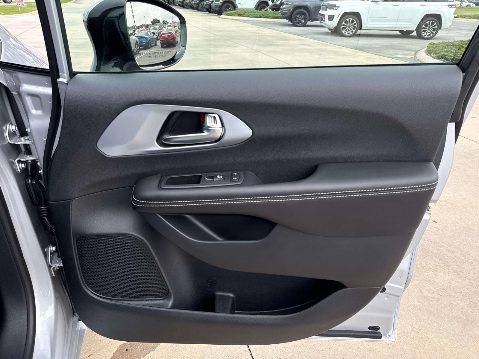 2026 Chrysler Pacifica PACIFICA LIMITED