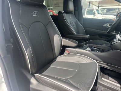 2027 Chrysler Pacifica PACIFICA LIMITED