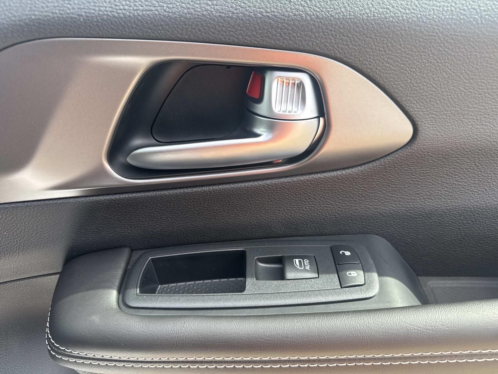 2027 Chrysler Pacifica PACIFICA LIMITED
