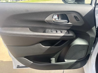 2027 Chrysler Pacifica PACIFICA LIMITED