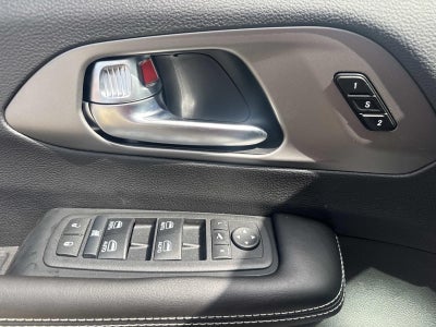 2027 Chrysler Pacifica PACIFICA LIMITED