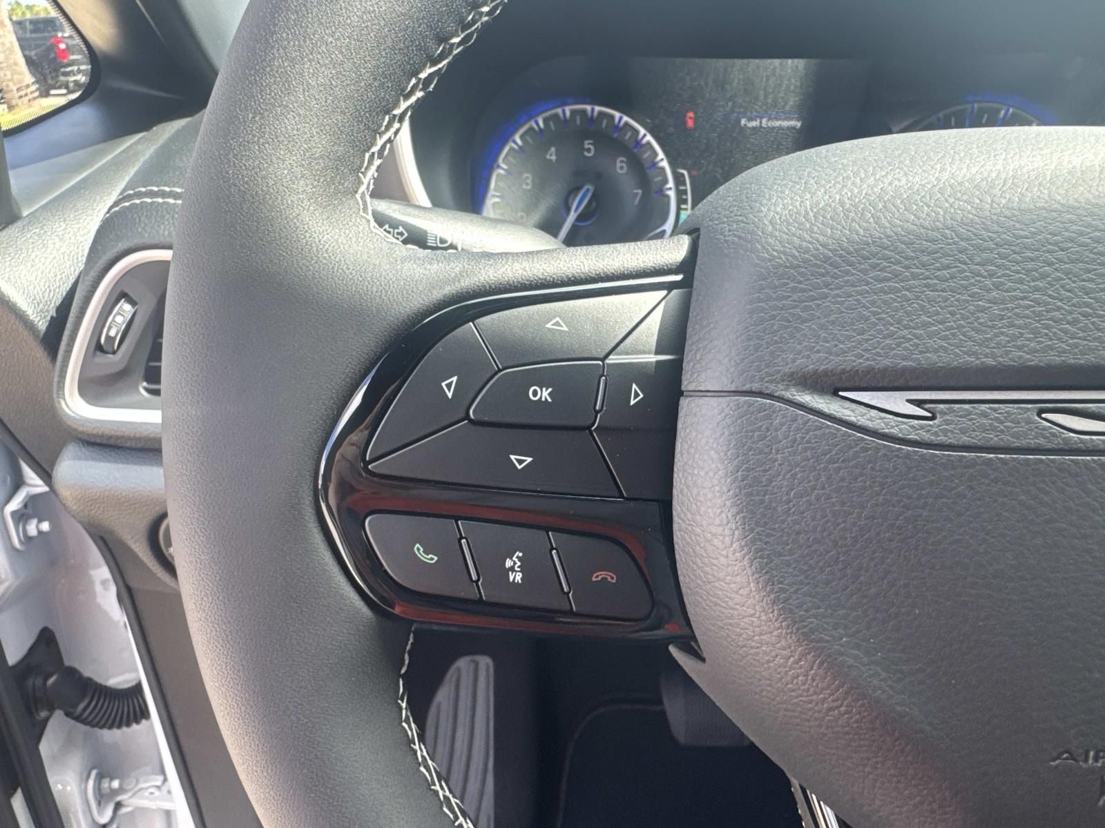 2027 Chrysler Pacifica PACIFICA LIMITED