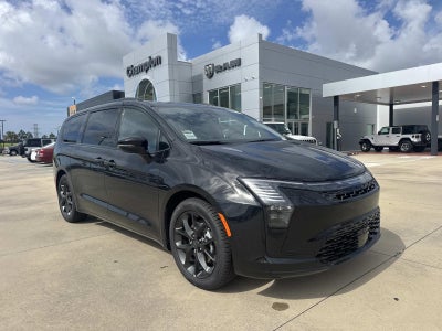 2027 Chrysler Pacifica PACIFICA LIMITED