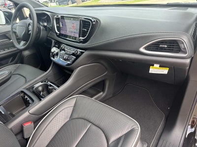 2027 Chrysler Pacifica PACIFICA LIMITED