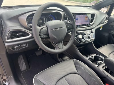2027 Chrysler Pacifica PACIFICA LIMITED