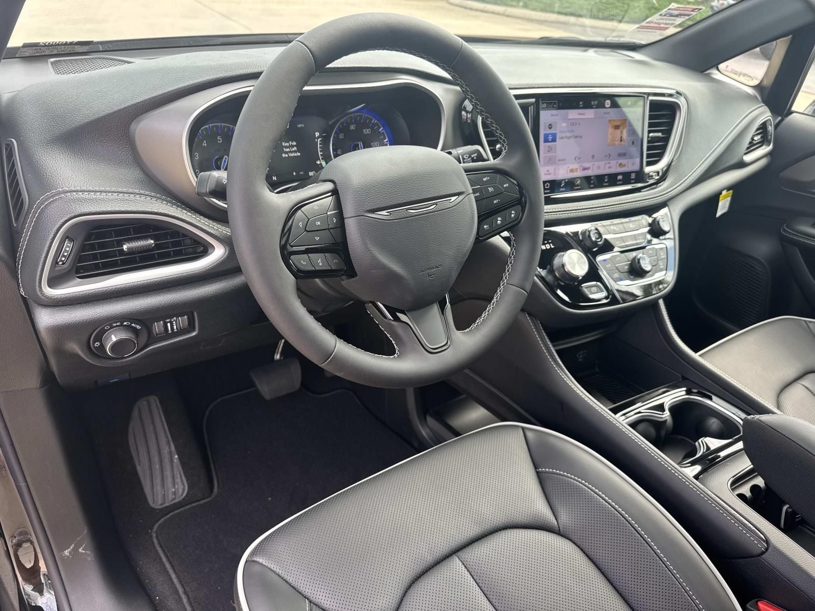 2027 Chrysler Pacifica PACIFICA LIMITED