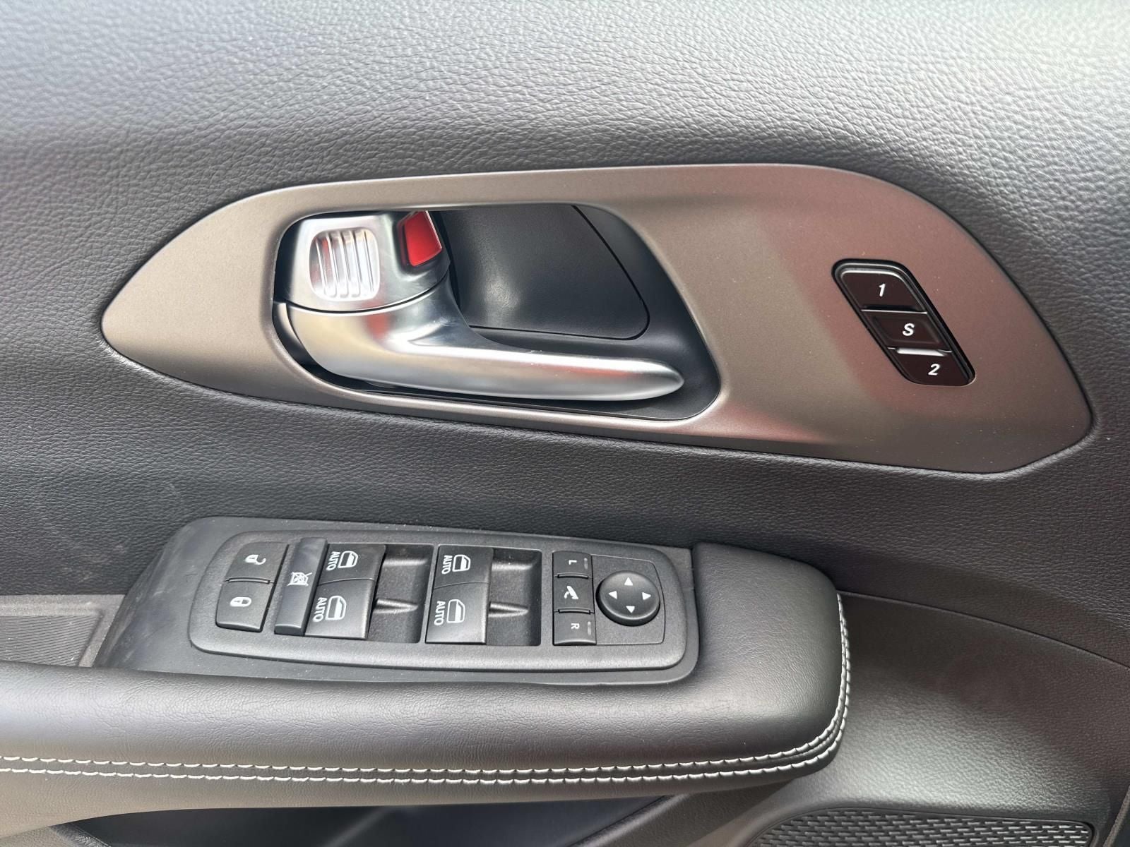 2027 Chrysler Pacifica PACIFICA LIMITED