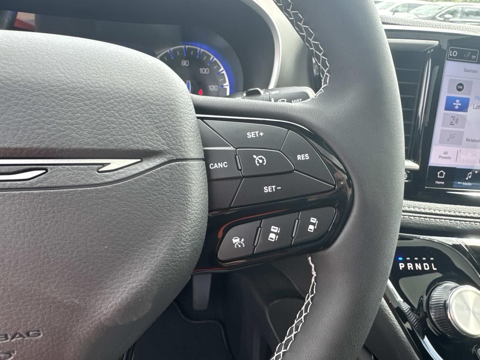 2027 Chrysler Pacifica PACIFICA LIMITED