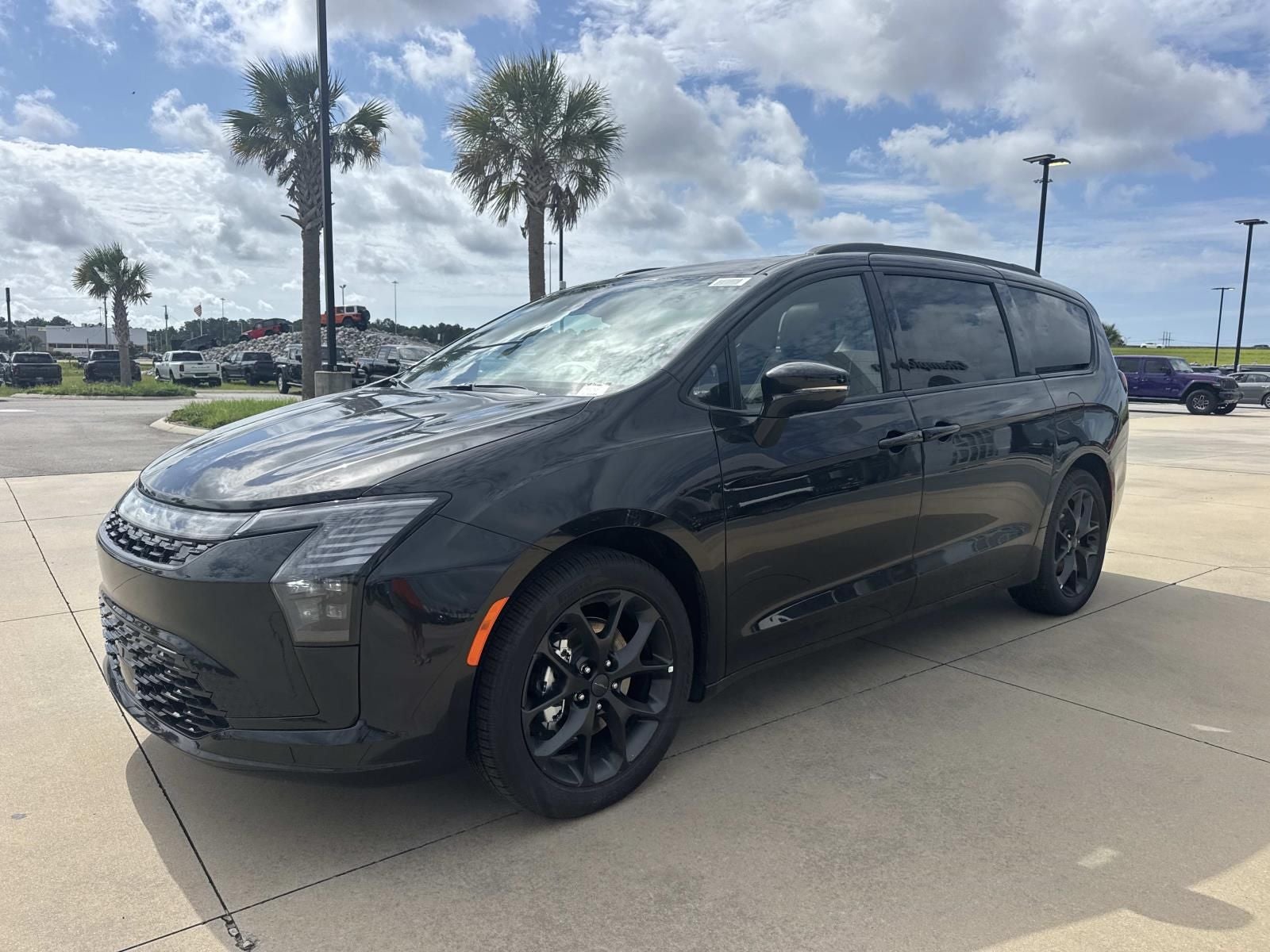 2027 Chrysler Pacifica PACIFICA LIMITED