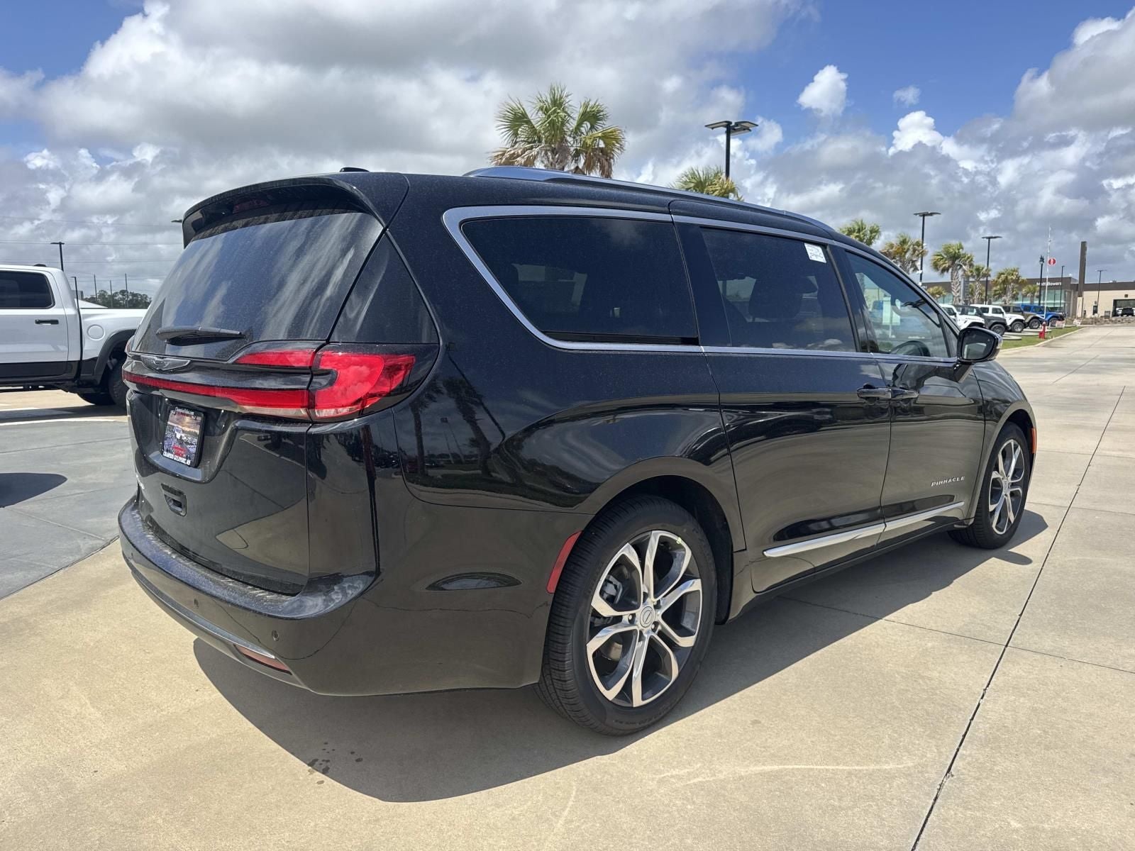 2026 Chrysler Pacifica PACIFICA PINNACLE