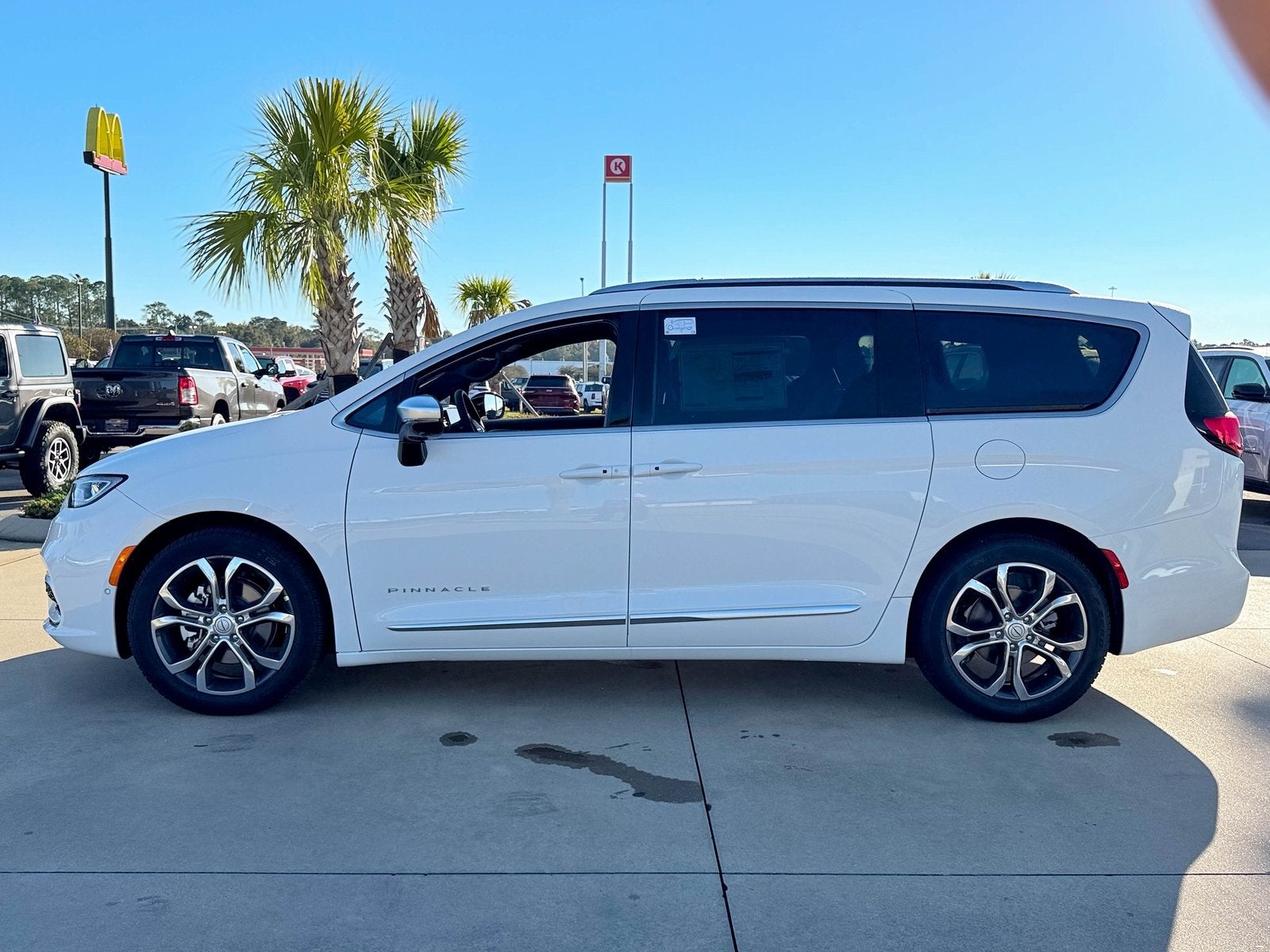 2026 Chrysler Pacifica PACIFICA PINNACLE