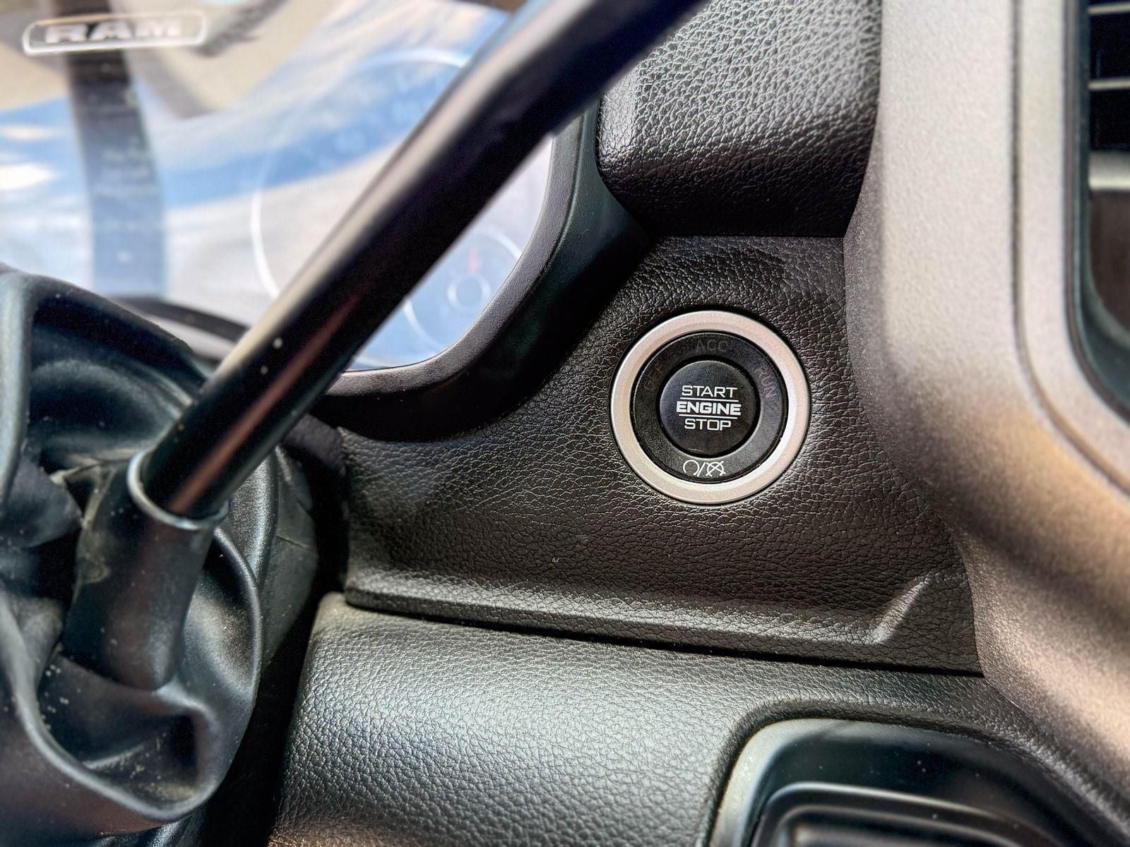 2024 RAM 3500 Tradesman Crew Cab 4x4 6'4' Box