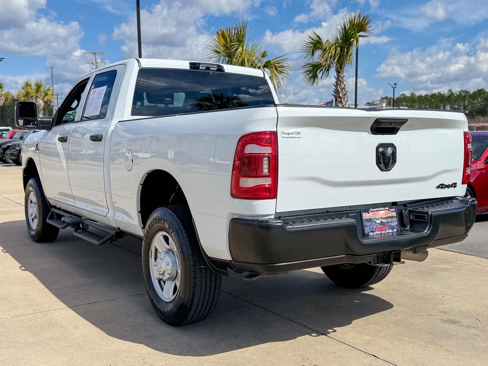 2024 RAM 3500 Tradesman Crew Cab 4x4 6'4' Box