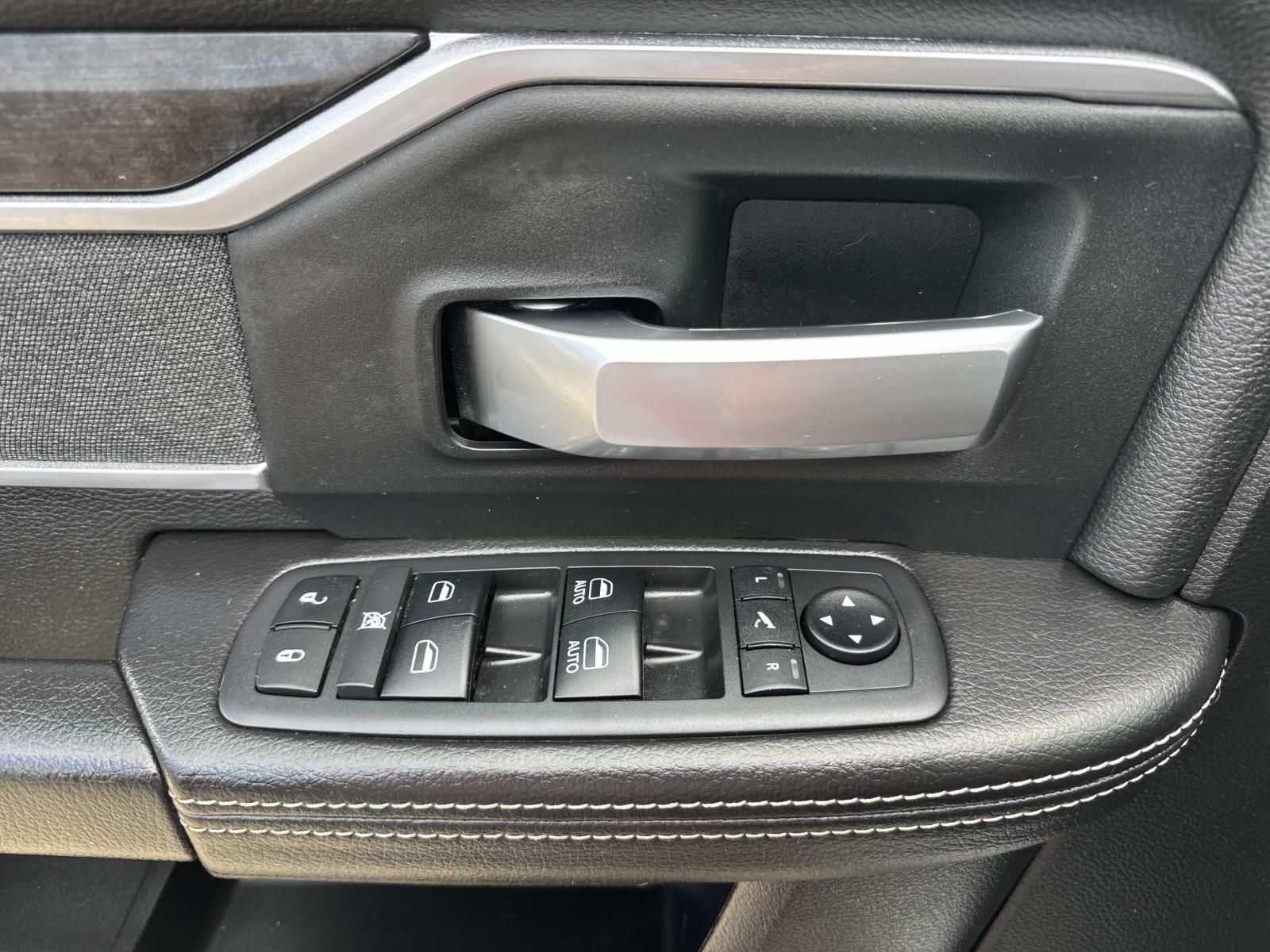2019 RAM 3500 Big Horn Crew Cab 4x4 6'4' Box