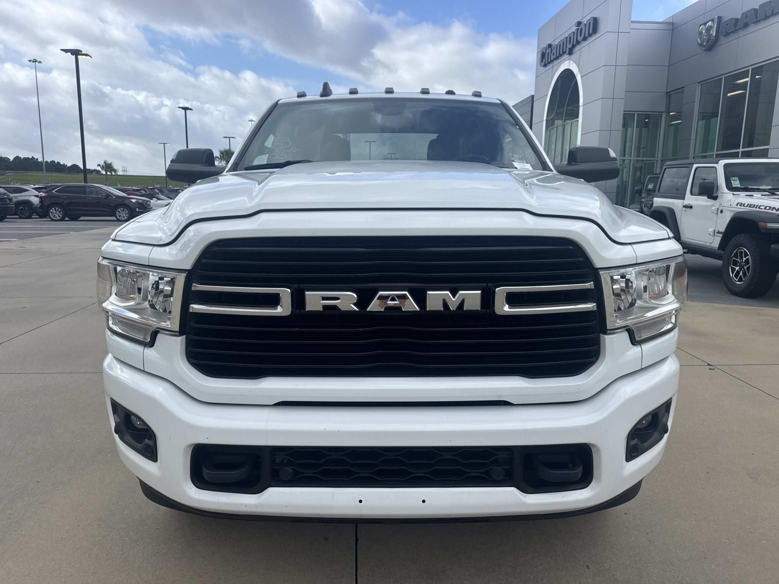 2019 RAM 3500 Big Horn Crew Cab 4x4 6'4' Box