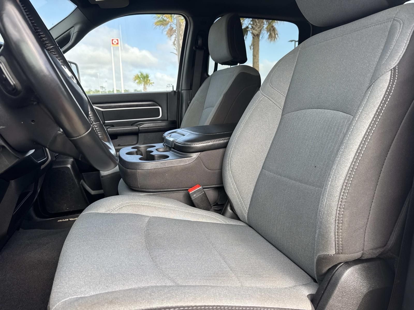 2024 RAM 3500 Big Horn Crew Cab 4x4 8' Box