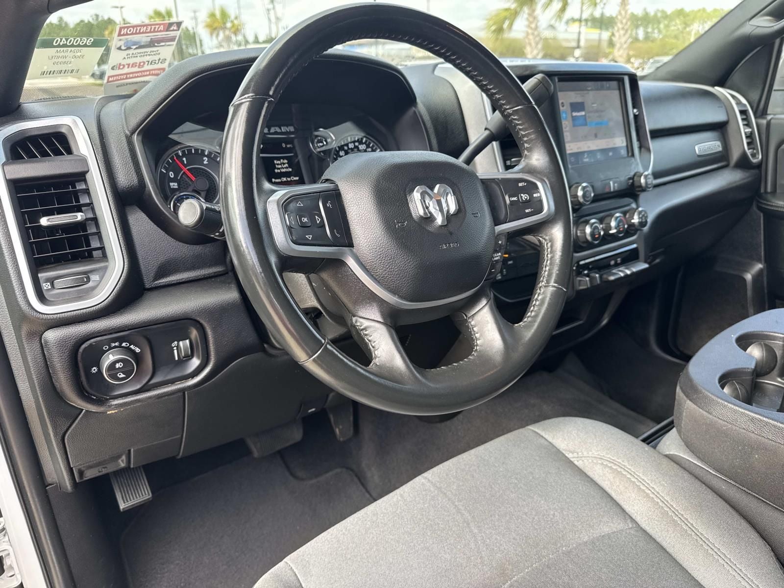 2024 RAM 3500 Big Horn Crew Cab 4x4 8' Box