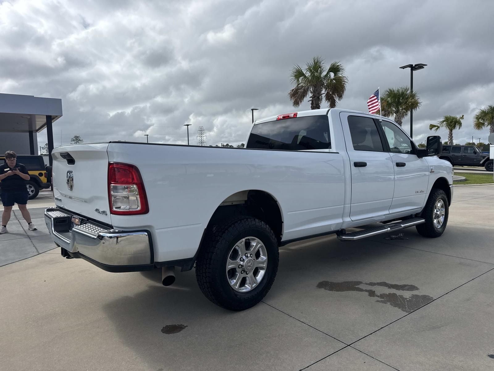 2024 RAM 3500 Big Horn Crew Cab 4x4 8' Box