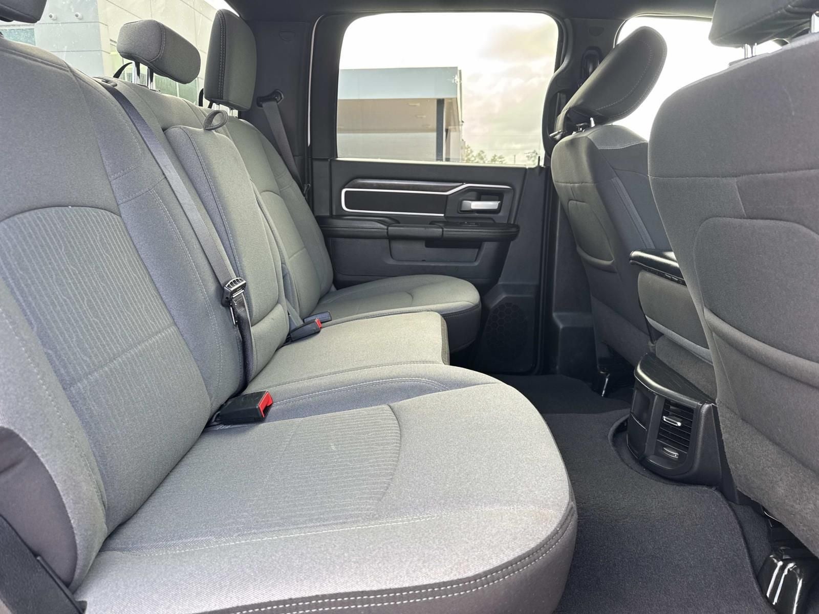 2024 RAM 3500 Big Horn Crew Cab 4x4 8' Box