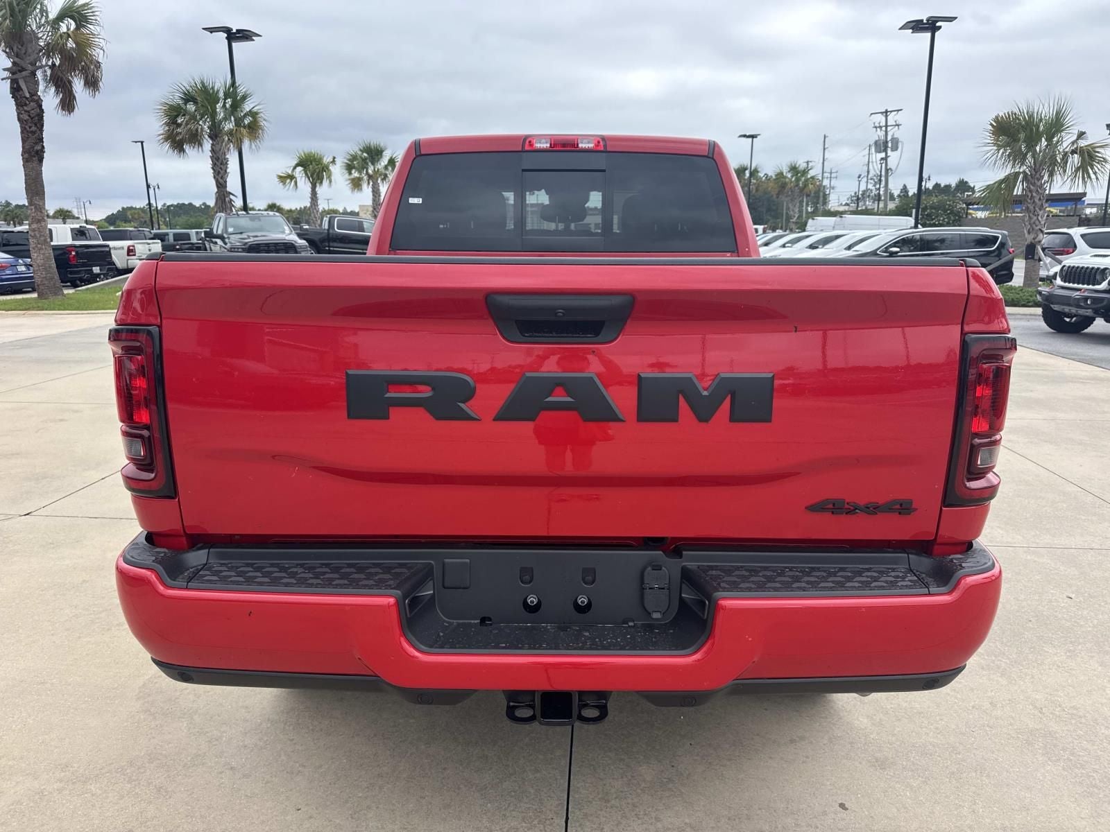2026 RAM Ram 2500 RAM 2500 BLACK EXPRESS CREW CAB 4X4 6'4' BOX