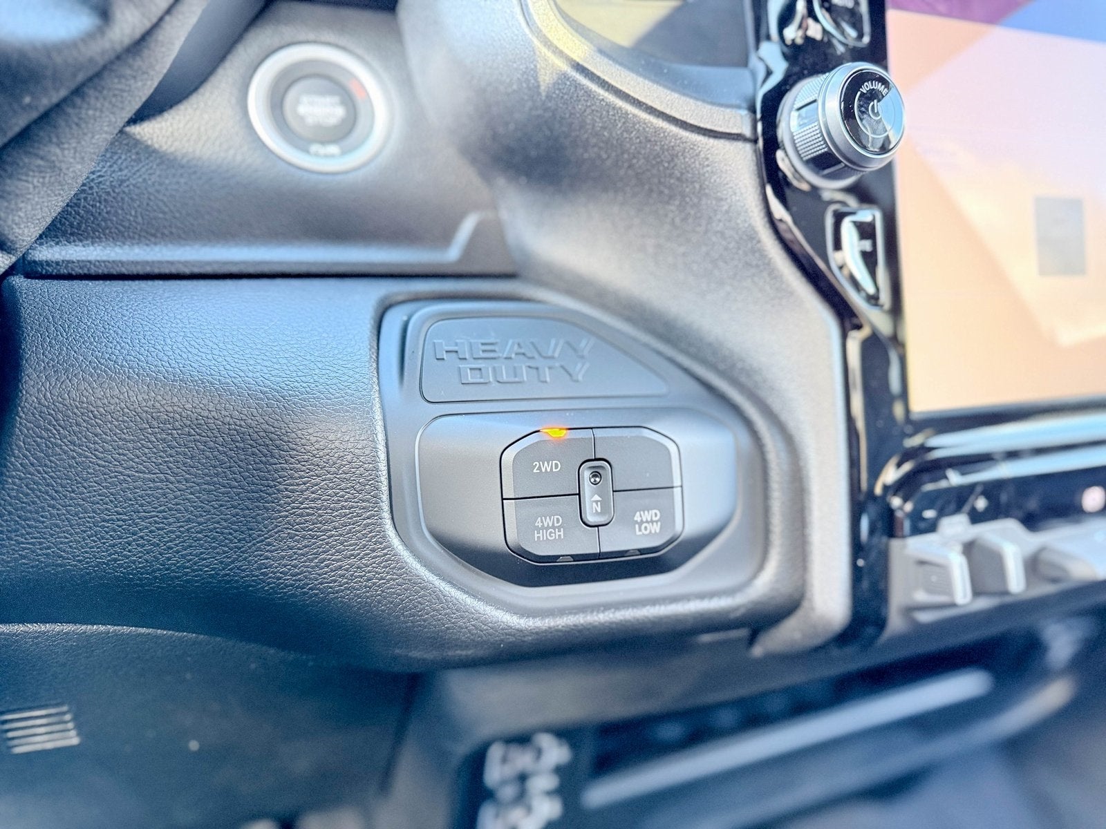 2026 RAM Ram 2500 RAM 2500 BLACK EXPRESS CREW CAB 4X4 6'4' BOX