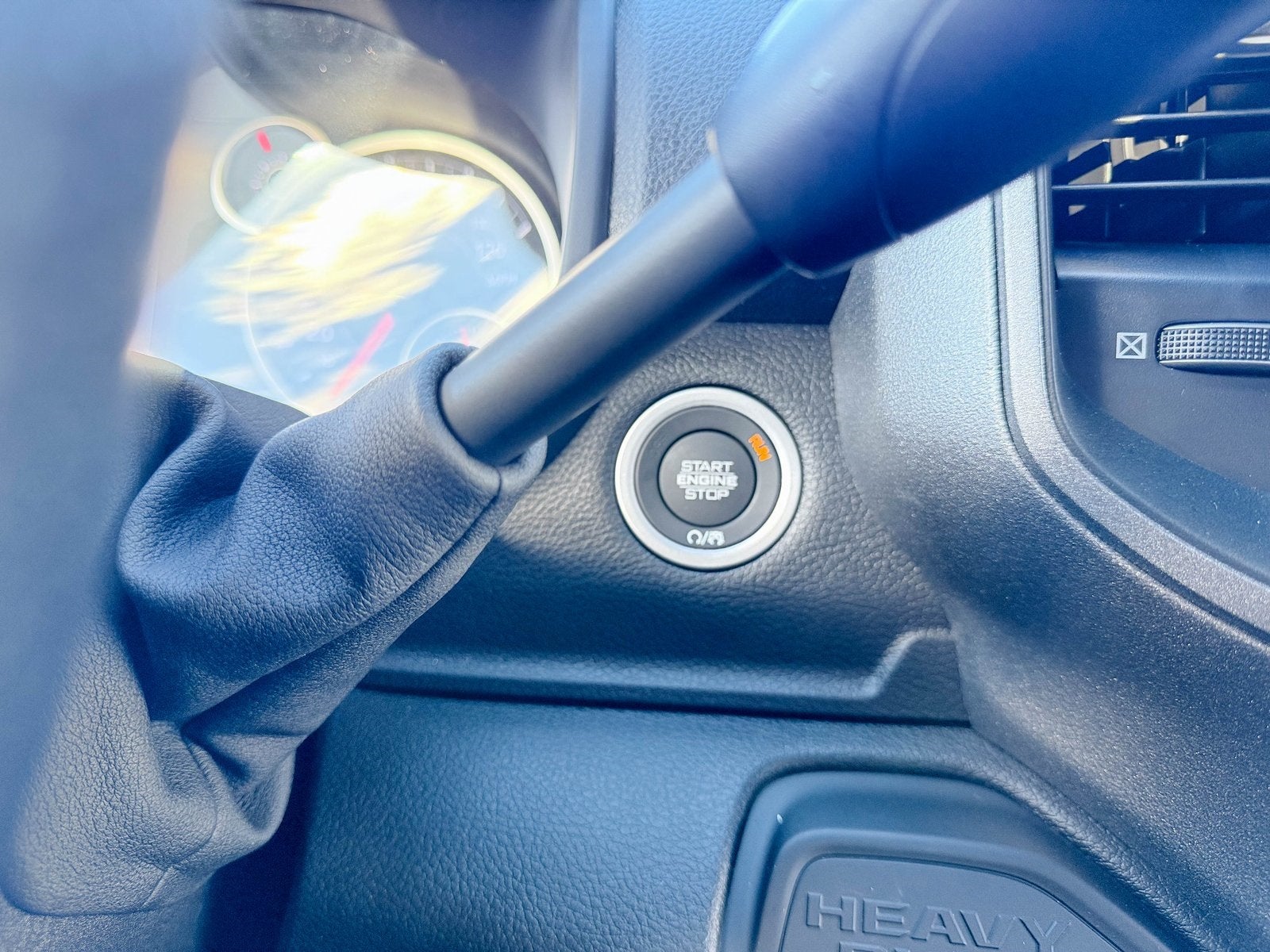 2026 RAM Ram 2500 RAM 2500 BLACK EXPRESS CREW CAB 4X4 6'4' BOX